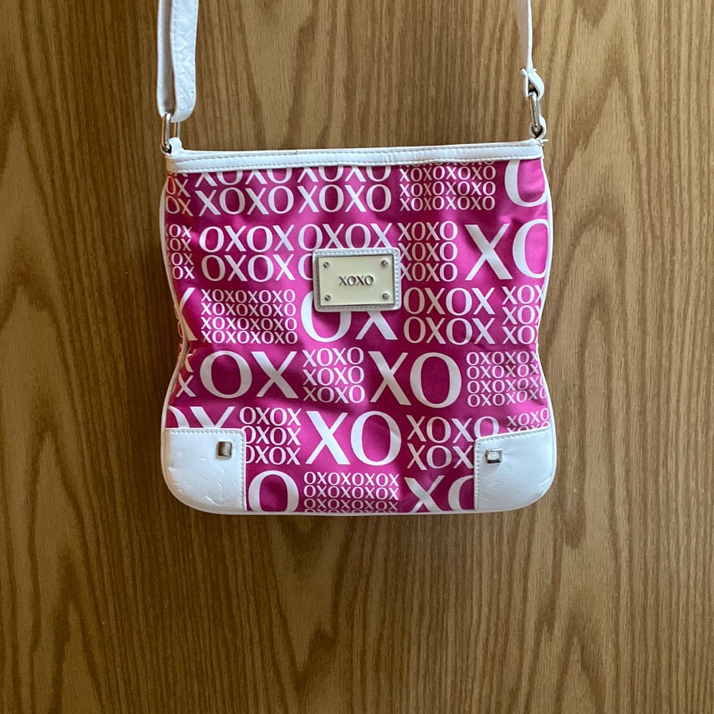 Cute purse- cleaning out my closet